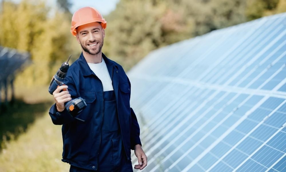 Solarmonteur finden in Liederbach